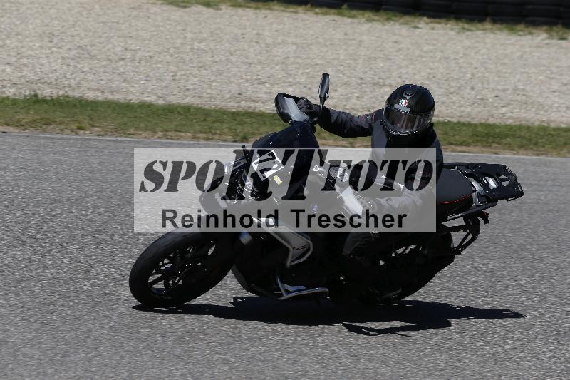 /15 22.05.2026  Plüss Moto Sport  Discover the Bike ADR /Gruppe gelb - Bike 2/72